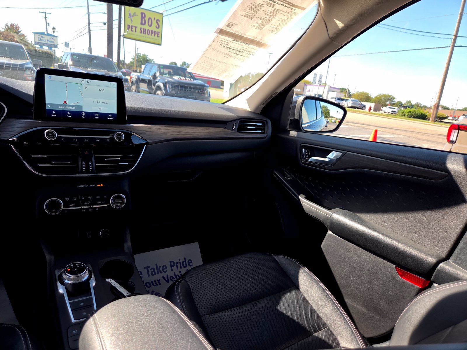 Used 2020 Ford Escape Titanium w/ Titanium Premium Package 2.0 AWD/4WD image 25