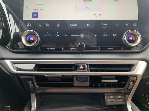 Certified 2025 Lexus RX 350 RX 350 image 29