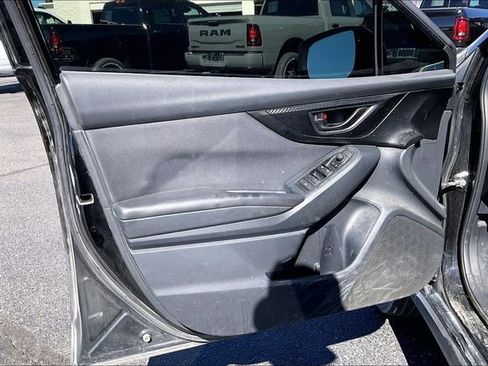 Used 2018 Subaru Crosstrek 2.0i Premium w/ Eyesight System image 17