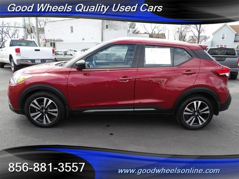 Used 2020 Nissan Kicks SR FWD image 8