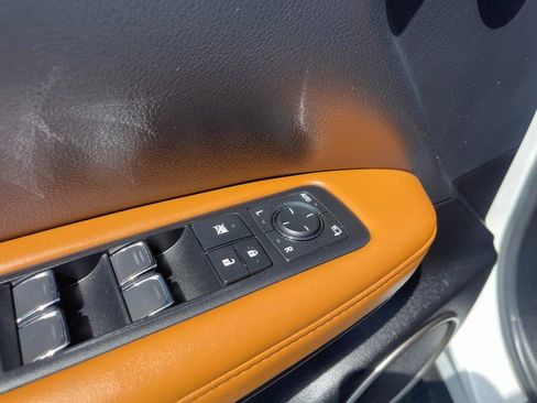 Used 2022 Lexus RX 450h AWD w/ Luxury Package image 25