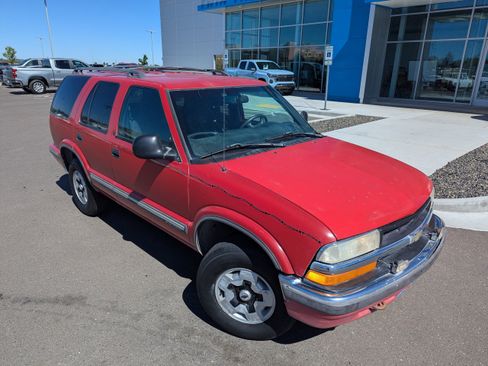 Used 1998 Chevrolet Blazer LS w/ Preferred Equipment Group AWD/4WD image 4
