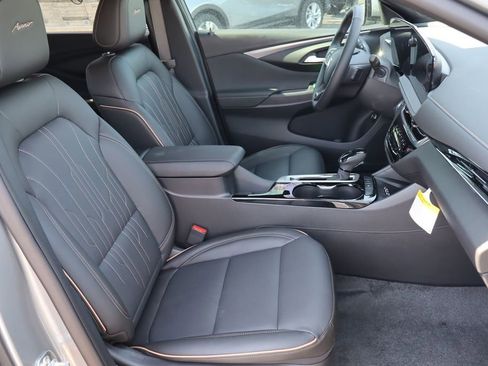 New 2026 Buick Envista Avenir FWD image 22
