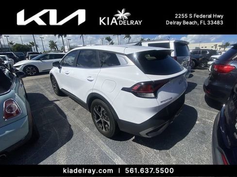 Used 2023 Kia Sportage EX image 9