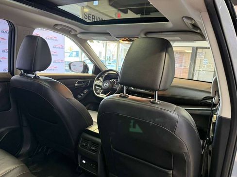 Used 2021 Nissan Rogue SL w/ Premium Package image 40