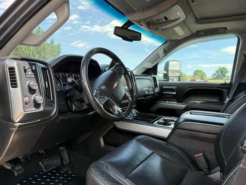 Used 2015 Chevrolet Silverado 2500 LTZ AWD/4WD image 16