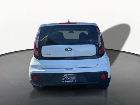 Used 2018 Kia Soul FWD image 4