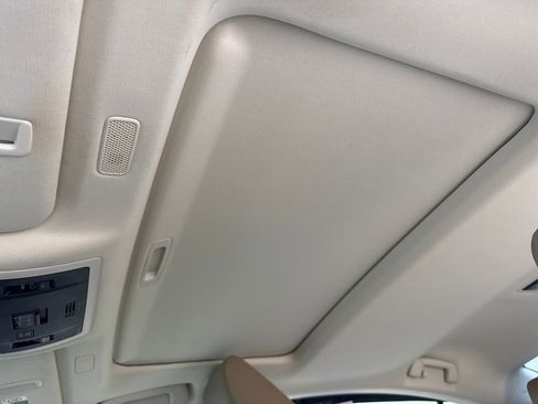 Used 2021 Lexus ES 350 w/ Premium Package image 22