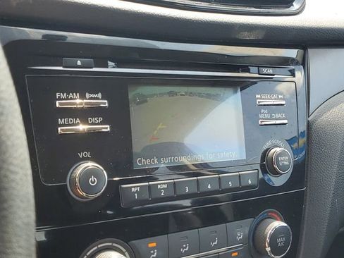 Used 2018 Nissan Rogue Sport S w/ S Appearance Package AWD/4WD image 27