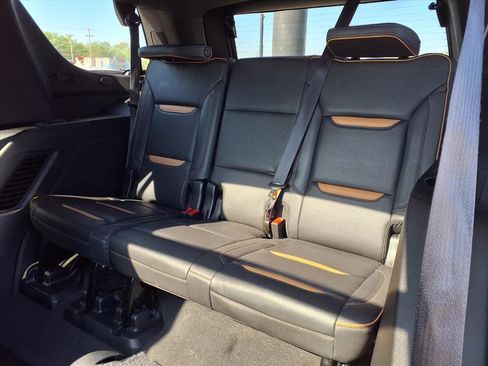 Used 2023 GMC Yukon AT4 w/ AT4 Premium Plus Package AWD/4WD image 21