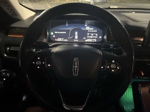 Used 2020 Lincoln Aviator Reserve w/ Equipment Group 201A image 11