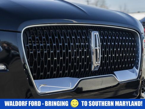 Used 2022 Lincoln Aviator Reserve w/ Equipment Group 201A image 12