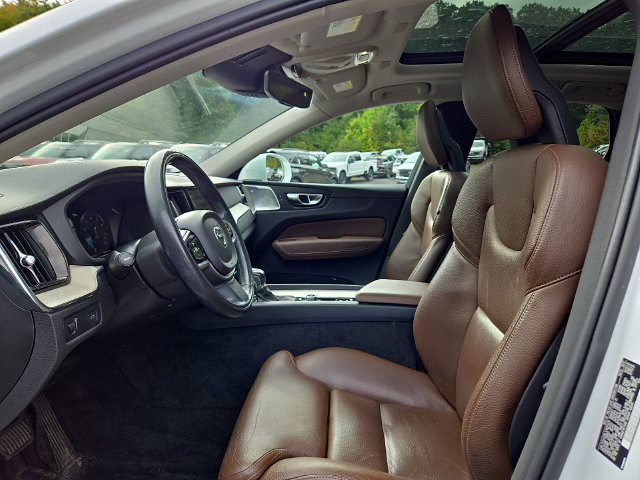 Used 2018 Volvo XC60 T6 Inscription w/ Convenience Package AWD/4WD image 2