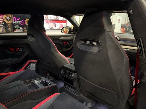 Used 2024 Lamborghini Urus Performante image 30