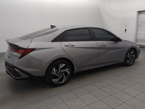 Used 2025 Hyundai Elantra Sport w/ Cargo Package FWD image 10