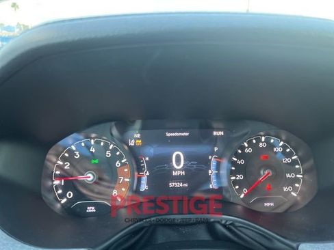 Used 2024 Jeep Compass Latitude image 37