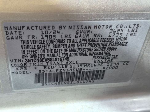 Used 2025 Nissan Versa SV FWD image 11