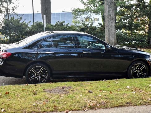 Used 2021 Mercedes-Benz E 350 4MATIC Sedan image 8