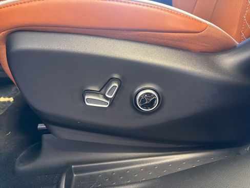 New 2026 Chrysler Pacifica Pinnacle AWD/4WD image 14