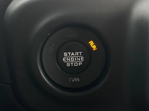 Used 2021 Jeep Gladiator Mojave AWD/4WD image 27