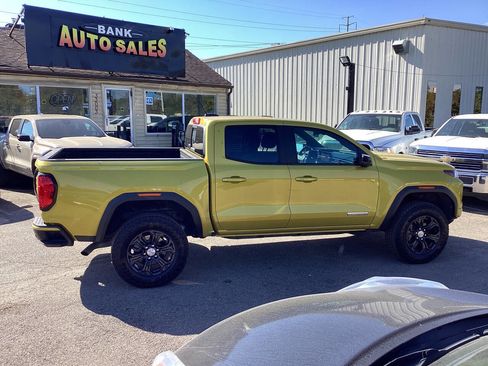 Used 2023 GMC Canyon Elevation w/ Convenience Package image 11