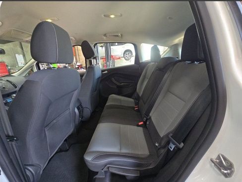 Used 2016 Ford C-MAX SE image 24