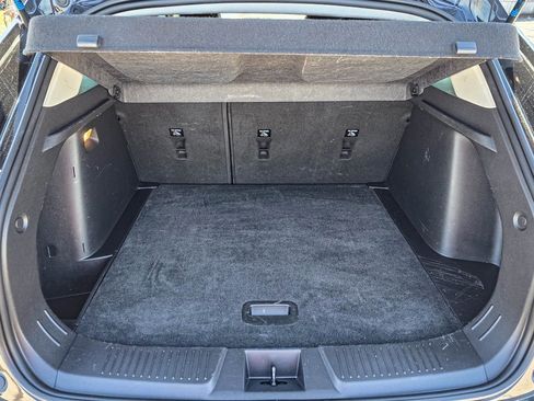 Certified 2025 Chevrolet Trax LT image 33