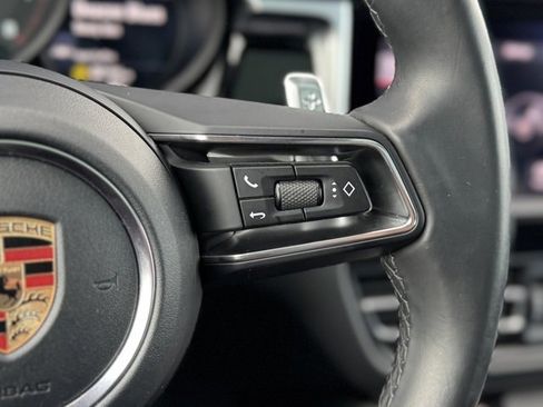 Certified 2023 Porsche Macan image 24