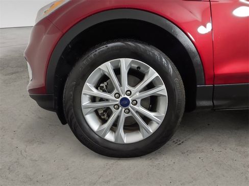 Used 2019 Ford Escape SEL image 14