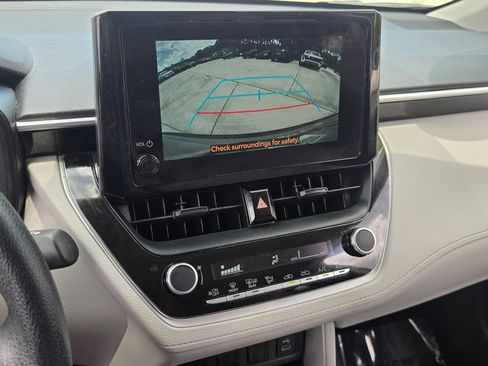 Used 2023 Toyota Corolla Cross L FWD image 19