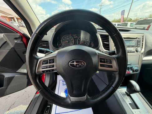 Used 2013 Subaru Outback 2.5i Premium w/ All-Weather Pkg image 12