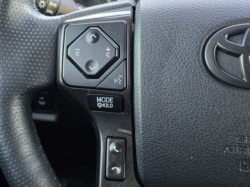 Used 2023 Toyota 4Runner TRD Off-Road Premium image 17