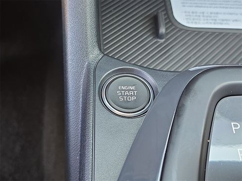 New 2025 Kia K4 EX image 29