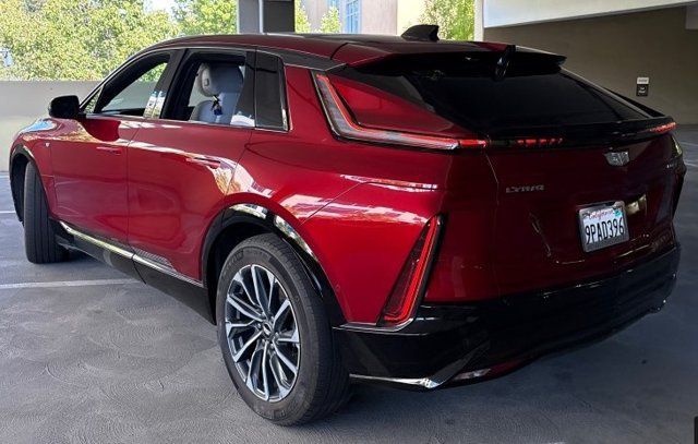 Certified 2024 Cadillac Lyriq Sport w/ LPO, Floor Liner Package AWD/4WD image 4