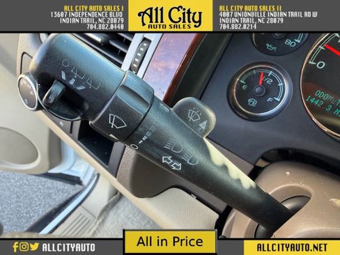 Used 2011 GMC Yukon SLT w/ SLT-2 Equipment Package image 19