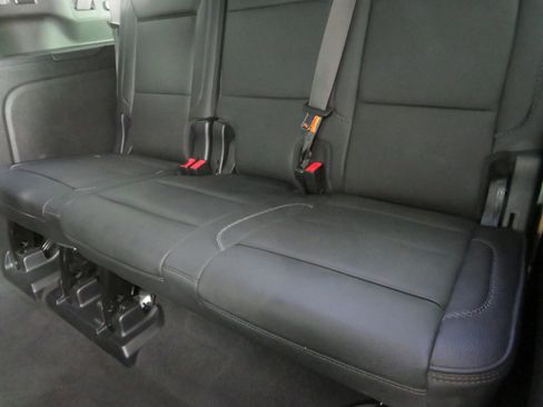 Used 2022 GMC Yukon XL Denali w/ Advanced Technology Package image 46