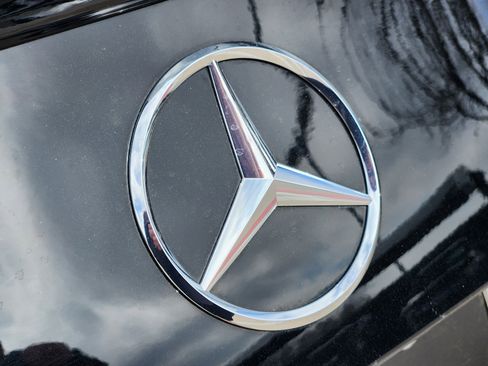 Used 2022 Mercedes-Benz C 300 Sedan image 9