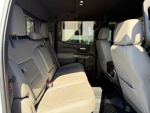 Used 2020 Chevrolet Silverado 1500 LTZ image 21