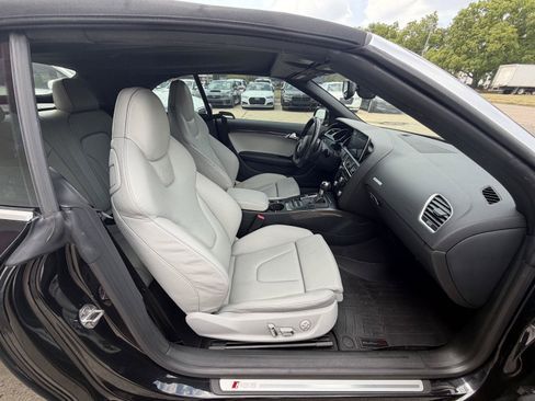Used 2014 Audi RS 5 Cabriolet w/ Black Optic Package AWD/4WD image 34