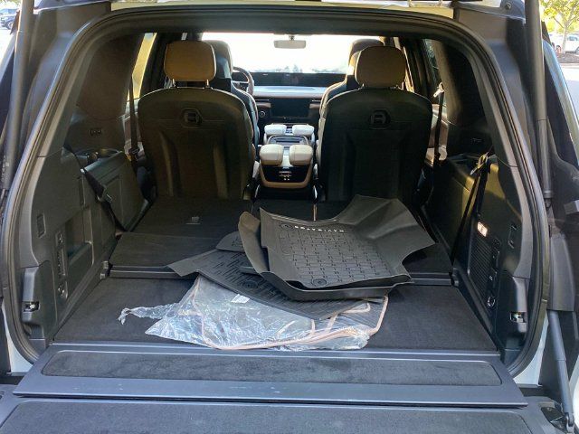 Certified 2025 Lincoln Navigator Black Label AWD/4WD image 29
