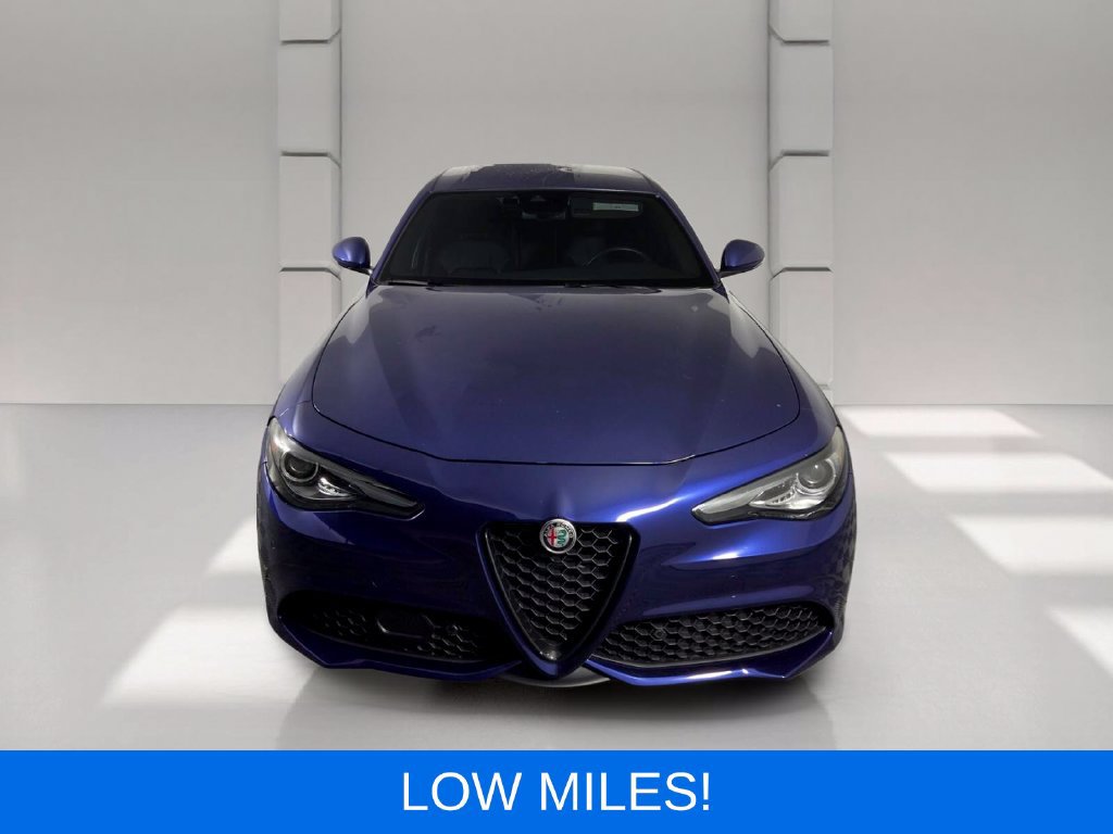 Used 2022 Alfa Romeo Giulia Sprint RWD image 3