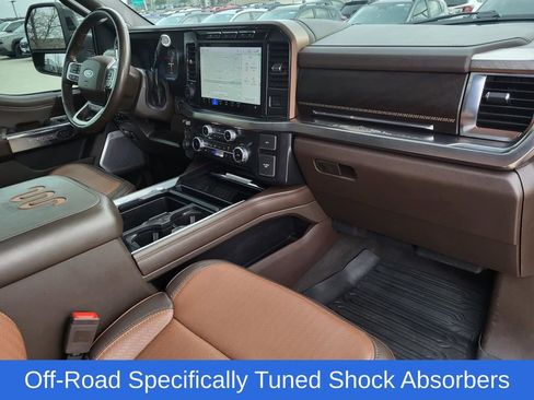 Used 2023 Ford F250 King Ranch w/ FX4 Off-Road Package image 9