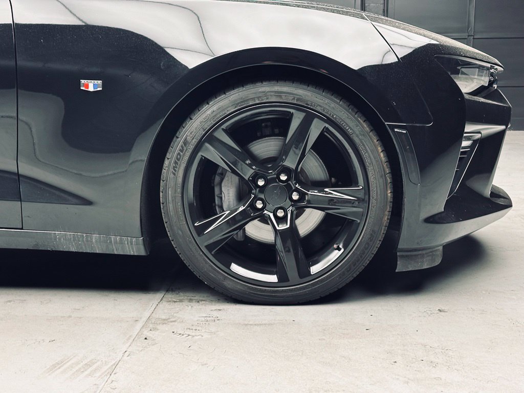 Used 2018 Chevrolet Camaro SS RWD image 41