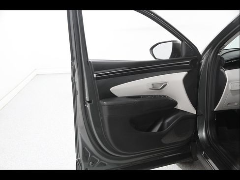Certified 2023 Hyundai Tucson SEL AWD/4WD image 4