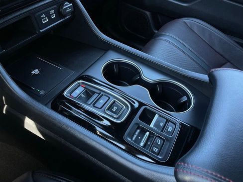 Certified 2025 Honda Pilot Black Edition image 22