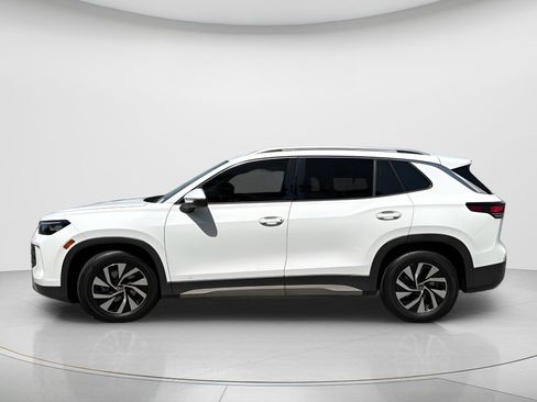 Used 2026 Volkswagen Tiguan S FWD image 8