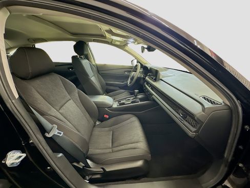 Used 2025 Honda Accord SE image 31