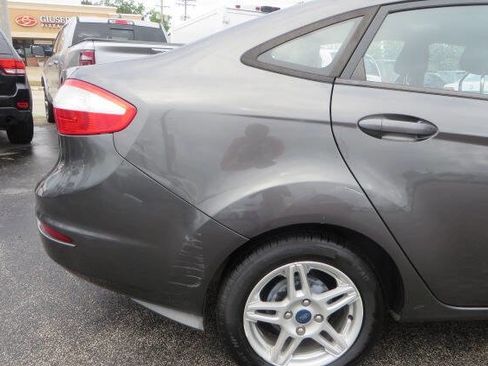 Used 2019 Ford Fiesta SE image 42