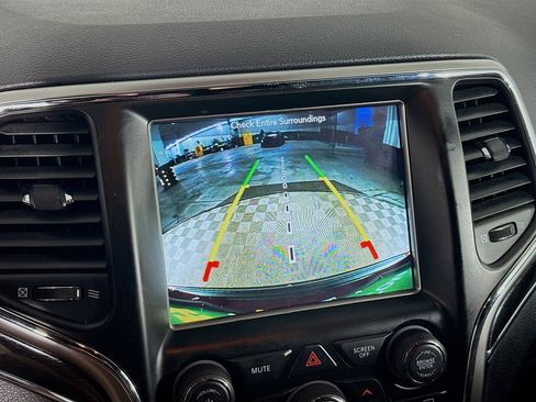 Used 2018 Jeep Grand Cherokee Trailhawk w/ Trailhawk Luxury Group image 19