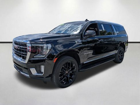 Used 2022 GMC Yukon XL SLT w/ SLT Premium Package AWD/4WD image 8